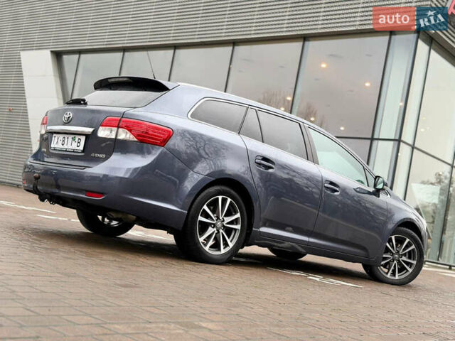 Серый Тойота Авенсис, объемом двигателя 2 л и пробегом 275 тыс. км за 11700 $, фото 11 на Automoto.ua