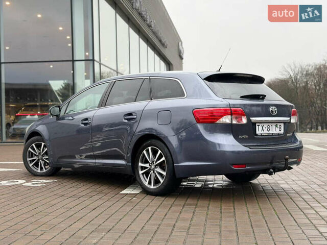 Серый Тойота Авенсис, объемом двигателя 2 л и пробегом 275 тыс. км за 11700 $, фото 14 на Automoto.ua