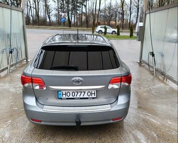 Сірий Тойота Авенсіс, об'ємом двигуна 2.23 л та пробігом 256 тис. км за 10800 $, фото 9 на Automoto.ua