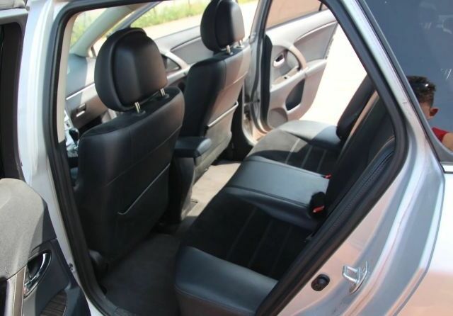 Серый Тойота Авенсис, объемом двигателя 0 л и пробегом 295 тыс. км за 8300 $, фото 11 на Automoto.ua