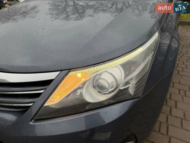 Серый Тойота Авенсис, объемом двигателя 2 л и пробегом 275 тыс. км за 11700 $, фото 21 на Automoto.ua
