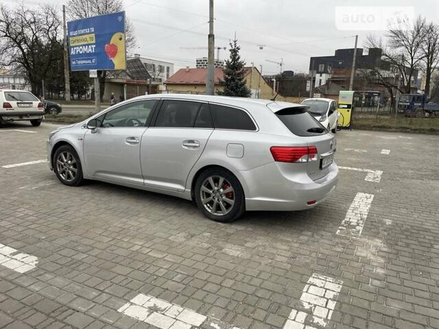 Серый Тойота Авенсис, объемом двигателя 2.2 л и пробегом 230 тыс. км за 10600 $, фото 3 на Automoto.ua