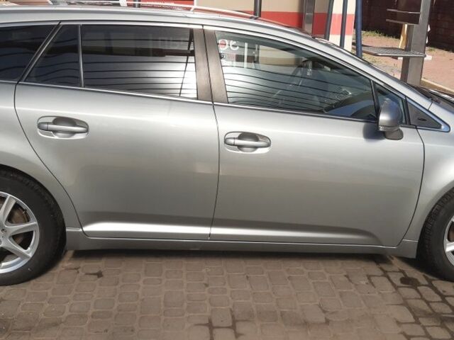 Серый Тойота Авенсис, объемом двигателя 2.2 л и пробегом 244 тыс. км за 9700 $, фото 3 на Automoto.ua