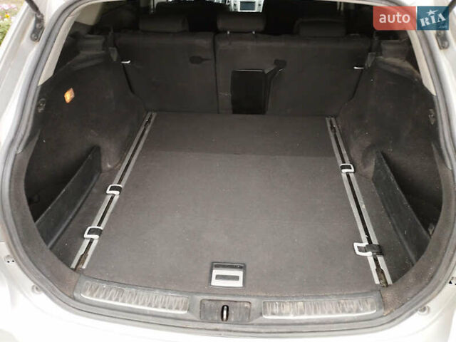 Серый Тойота Авенсис, объемом двигателя 1.99 л и пробегом 258 тыс. км за 12700 $, фото 7 на Automoto.ua
