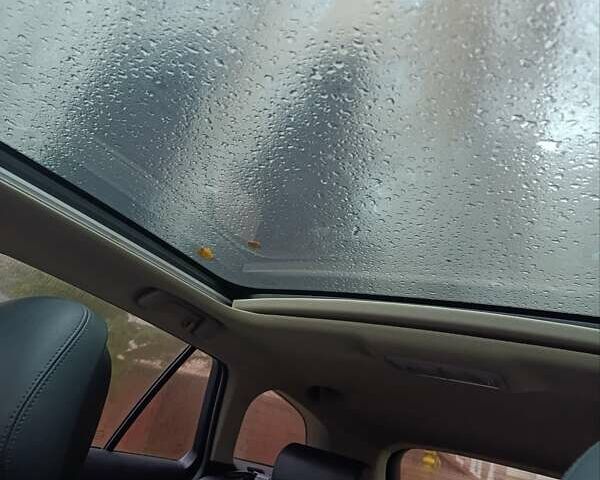 Серый Тойота Авенсис, объемом двигателя 2.23 л и пробегом 256 тыс. км за 11500 $, фото 7 на Automoto.ua