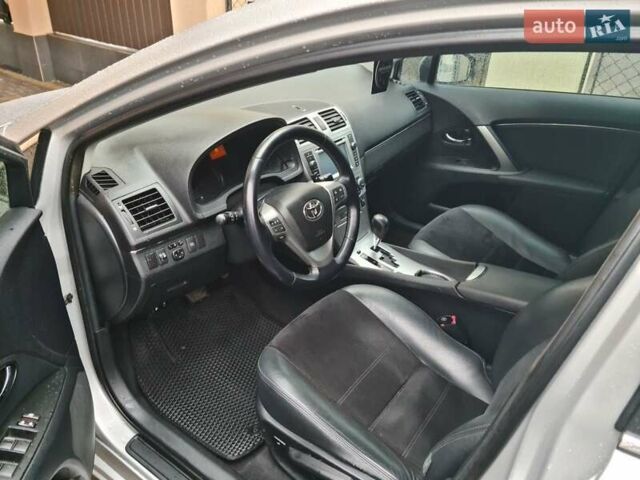 Сірий Тойота Авенсіс, об'ємом двигуна 2.2 л та пробігом 216 тис. км за 9900 $, фото 18 на Automoto.ua