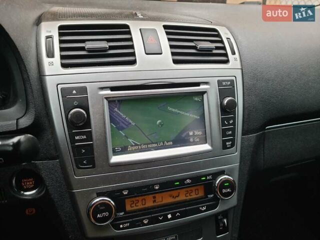 Сірий Тойота Авенсіс, об'ємом двигуна 2.2 л та пробігом 216 тис. км за 9900 $, фото 7 на Automoto.ua