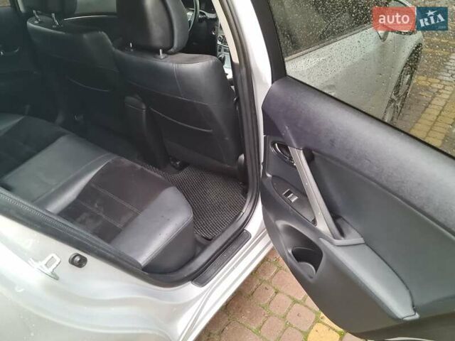 Сірий Тойота Авенсіс, об'ємом двигуна 2.2 л та пробігом 216 тис. км за 9900 $, фото 4 на Automoto.ua