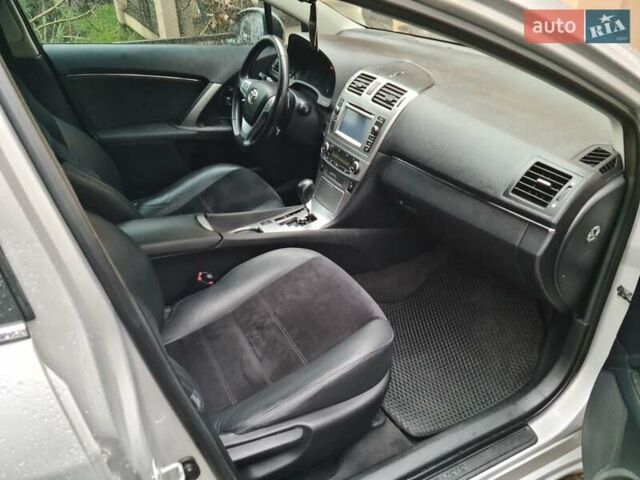 Сірий Тойота Авенсіс, об'ємом двигуна 2.2 л та пробігом 216 тис. км за 9900 $, фото 29 на Automoto.ua