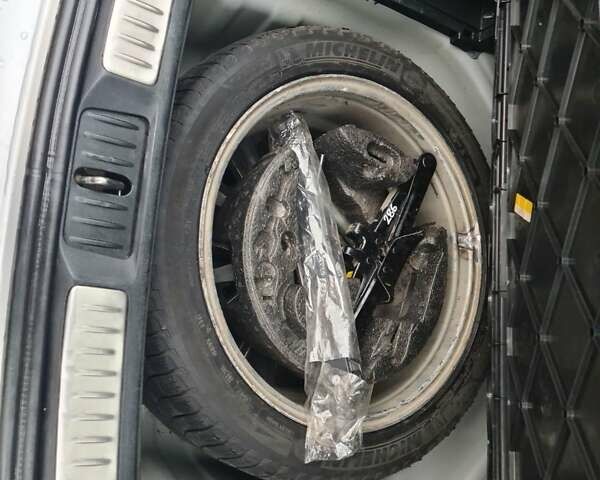 Сірий Тойота Авенсіс, об'ємом двигуна 2.2 л та пробігом 216 тис. км за 9900 $, фото 28 на Automoto.ua