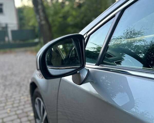 Серый Тойота Авенсис, объемом двигателя 2.2 л и пробегом 175 тыс. км за 12000 $, фото 5 на Automoto.ua