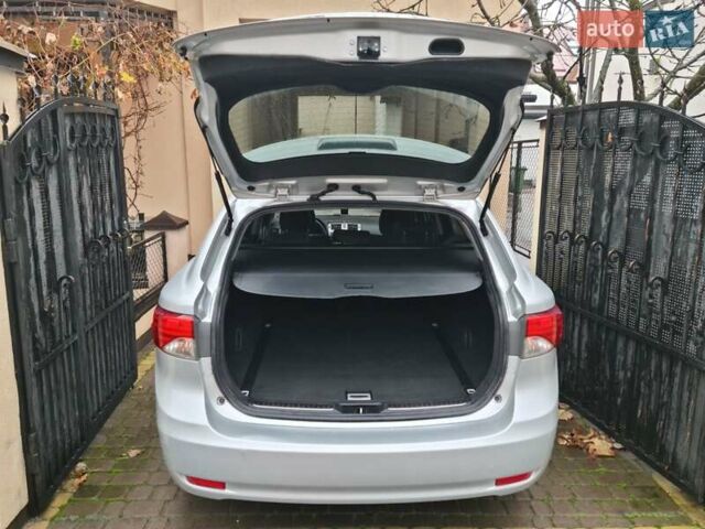 Сірий Тойота Авенсіс, об'ємом двигуна 2.2 л та пробігом 216 тис. км за 9900 $, фото 32 на Automoto.ua