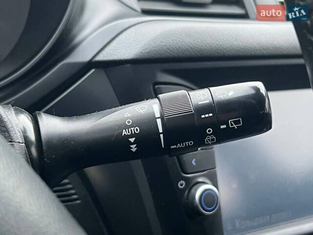 Серый Тойота Авенсис, объемом двигателя 2 л и пробегом 274 тыс. км за 13490 $, фото 24 на Automoto.ua