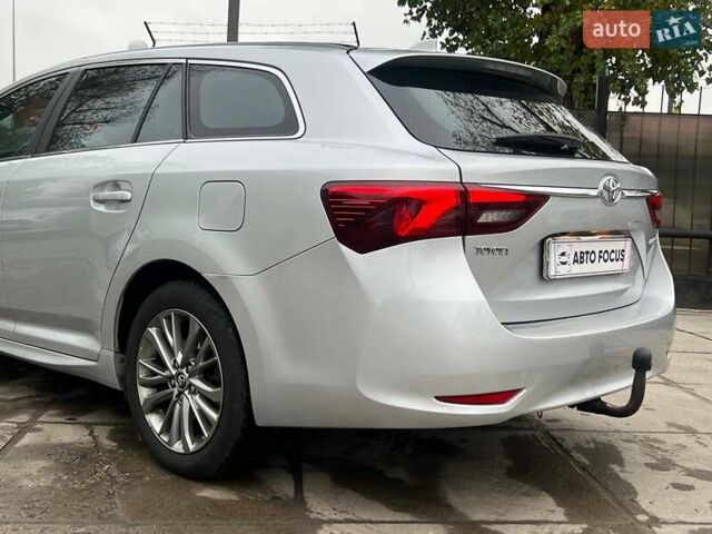 Серый Тойота Авенсис, объемом двигателя 2 л и пробегом 274 тыс. км за 12990 $, фото 7 на Automoto.ua