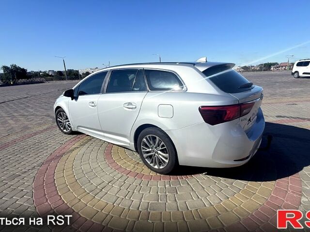 Серый Тойота Авенсис, объемом двигателя 2 л и пробегом 273 тыс. км за 13200 $, фото 3 на Automoto.ua