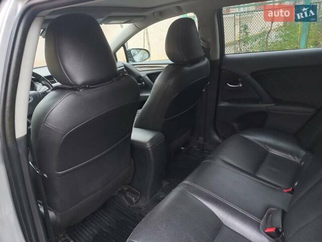 Сірий Тойота Авенсіс, об'ємом двигуна 2 л та пробігом 313 тис. км за 13200 $, фото 15 на Automoto.ua
