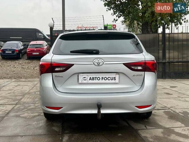 Серый Тойота Авенсис, объемом двигателя 2 л и пробегом 274 тыс. км за 12990 $, фото 5 на Automoto.ua