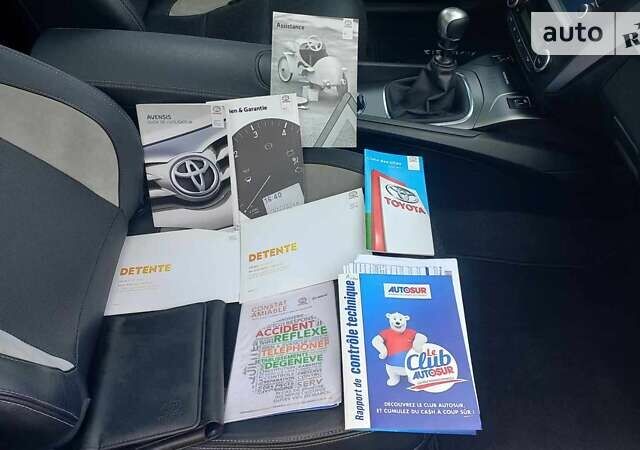 Сірий Тойота Авенсіс, об'ємом двигуна 2 л та пробігом 186 тис. км за 15100 $, фото 74 на Automoto.ua