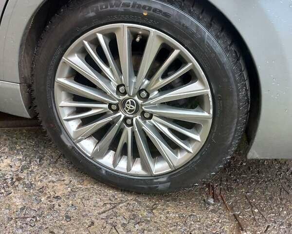 Сірий Тойота Авенсіс, об'ємом двигуна 2 л та пробігом 313 тис. км за 13200 $, фото 35 на Automoto.ua