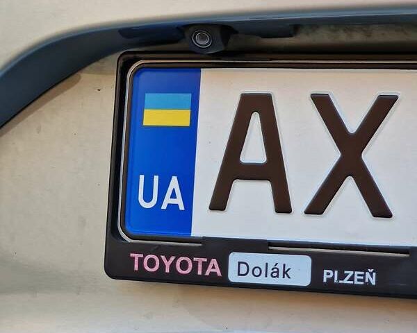 Сірий Тойота Авенсіс, об'ємом двигуна 2 л та пробігом 240 тис. км за 12800 $, фото 34 на Automoto.ua