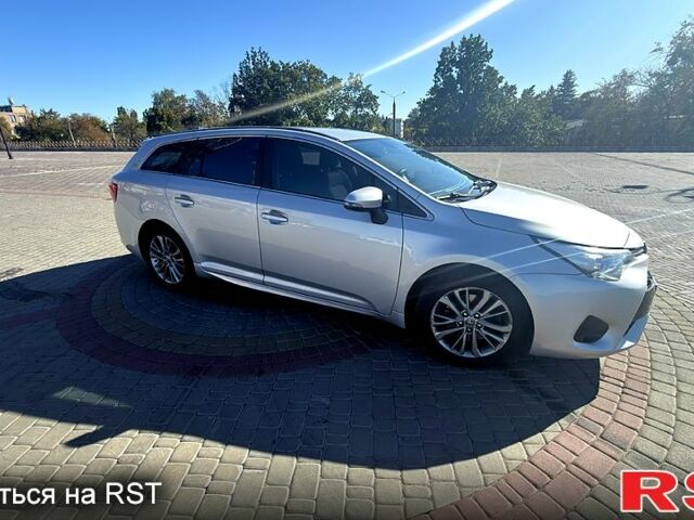 Серый Тойота Авенсис, объемом двигателя 2 л и пробегом 273 тыс. км за 13200 $, фото 1 на Automoto.ua