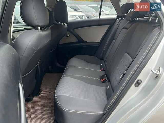 Серый Тойота Авенсис, объемом двигателя 2 л и пробегом 274 тыс. км за 13490 $, фото 9 на Automoto.ua