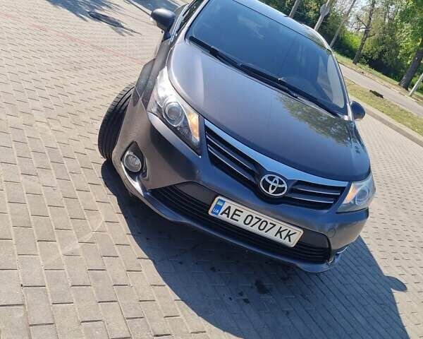 Сірий Тойота Авенсіс, об'ємом двигуна 2.2 л та пробігом 280 тис. км за 15900 $, фото 11 на Automoto.ua