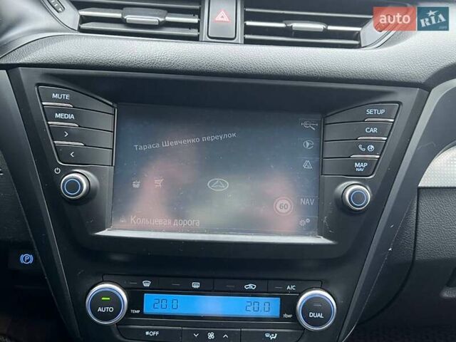 Серый Тойота Авенсис, объемом двигателя 2 л и пробегом 274 тыс. км за 13490 $, фото 16 на Automoto.ua