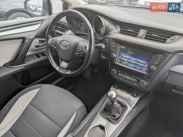 Серый Тойота Авенсис, объемом двигателя 2 л и пробегом 241 тыс. км за 13950 $, фото 40 на Automoto.ua