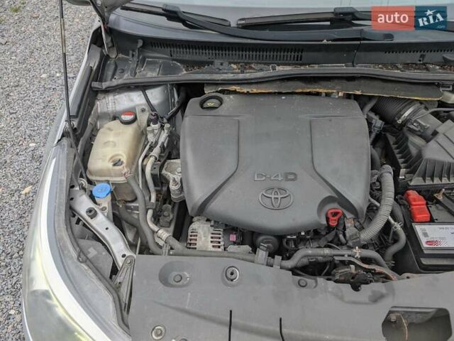 Серый Тойота Авенсис, объемом двигателя 2 л и пробегом 241 тыс. км за 13950 $, фото 47 на Automoto.ua
