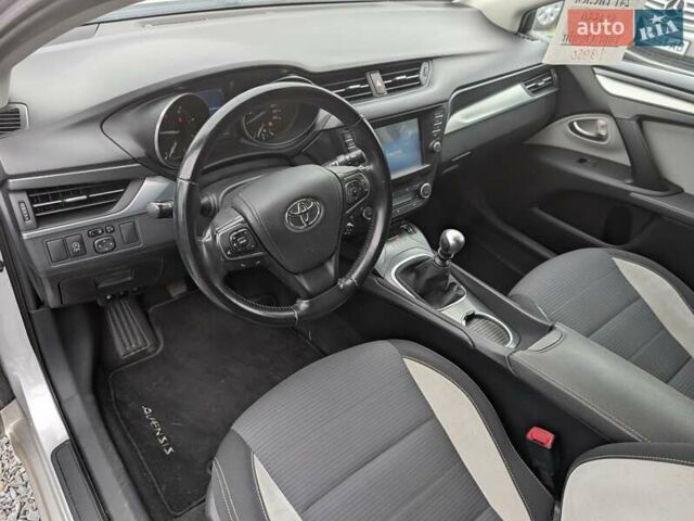 Серый Тойота Авенсис, объемом двигателя 2 л и пробегом 241 тыс. км за 13950 $, фото 24 на Automoto.ua