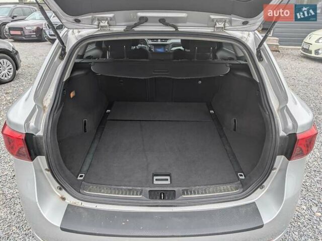 Серый Тойота Авенсис, объемом двигателя 2 л и пробегом 241 тыс. км за 13950 $, фото 13 на Automoto.ua