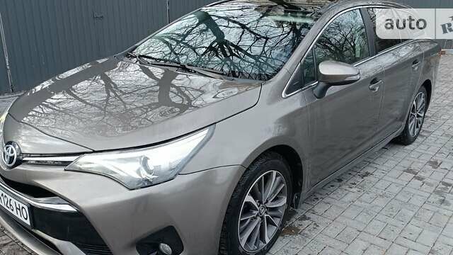 Сірий Тойота Авенсіс, об'ємом двигуна 2 л та пробігом 179 тис. км за 15000 $, фото 16 на Automoto.ua