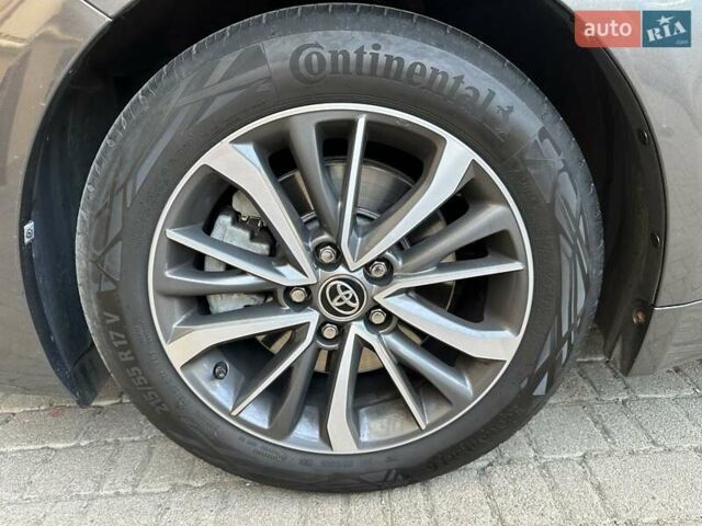 Сірий Тойота Авенсіс, об'ємом двигуна 2 л та пробігом 255 тис. км за 16300 $, фото 9 на Automoto.ua