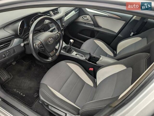 Серый Тойота Авенсис, объемом двигателя 2 л и пробегом 241 тыс. км за 13750 $, фото 32 на Automoto.ua