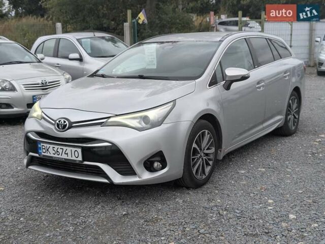 Серый Тойота Авенсис, объемом двигателя 2 л и пробегом 241 тыс. км за 13950 $, фото 1 на Automoto.ua