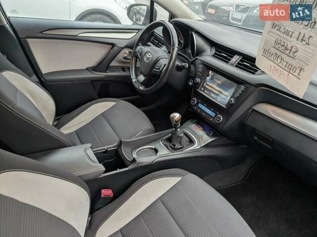 Серый Тойота Авенсис, объемом двигателя 2 л и пробегом 241 тыс. км за 13750 $, фото 43 на Automoto.ua