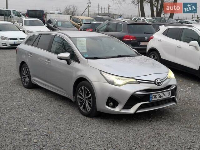 Серый Тойота Авенсис, объемом двигателя 2 л и пробегом 241 тыс. км за 13750 $, фото 7 на Automoto.ua