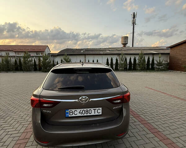 Серый Тойота Авенсис, объемом двигателя 2 л и пробегом 178 тыс. км за 14400 $, фото 41 на Automoto.ua