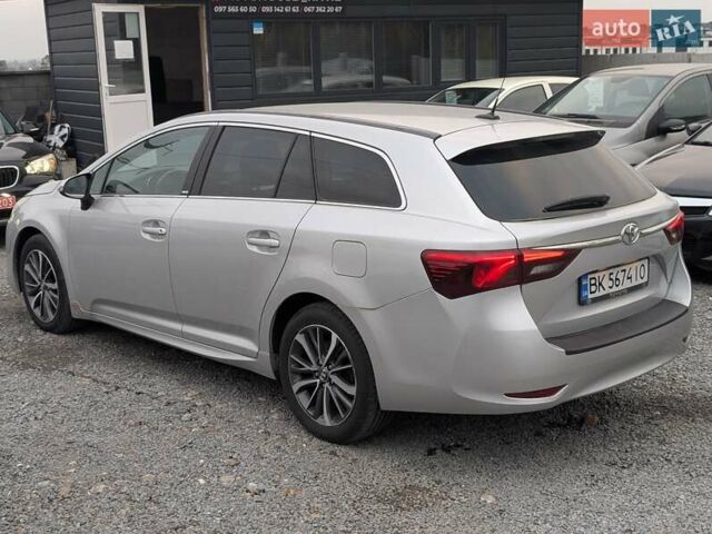 Серый Тойота Авенсис, объемом двигателя 2 л и пробегом 241 тыс. км за 13750 $, фото 17 на Automoto.ua