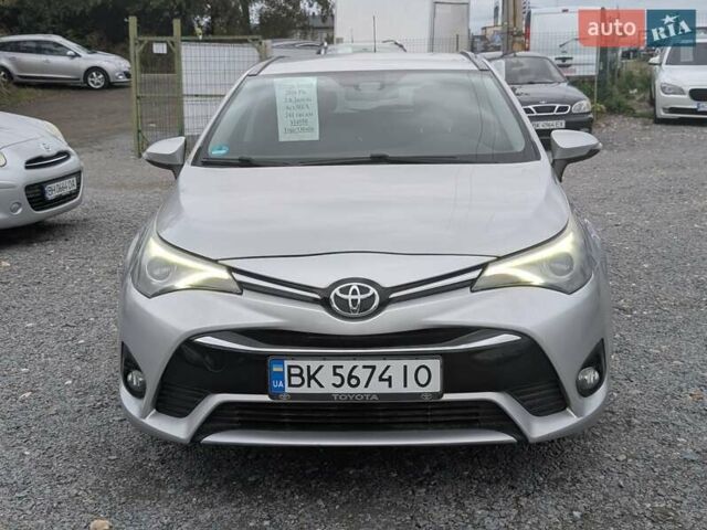 Серый Тойота Авенсис, объемом двигателя 2 л и пробегом 241 тыс. км за 13950 $, фото 4 на Automoto.ua