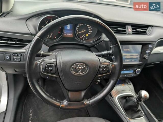 Серый Тойота Авенсис, объемом двигателя 2 л и пробегом 241 тыс. км за 13750 $, фото 29 на Automoto.ua