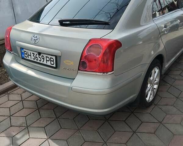 Серый Тойота Авенсис, объемом двигателя 1.79 л и пробегом 230 тыс. км за 6200 $, фото 4 на Automoto.ua