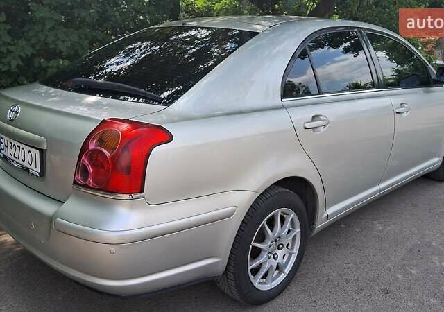 Серый Тойота Авенсис, объемом двигателя 2 л и пробегом 250 тыс. км за 5100 $, фото 3 на Automoto.ua