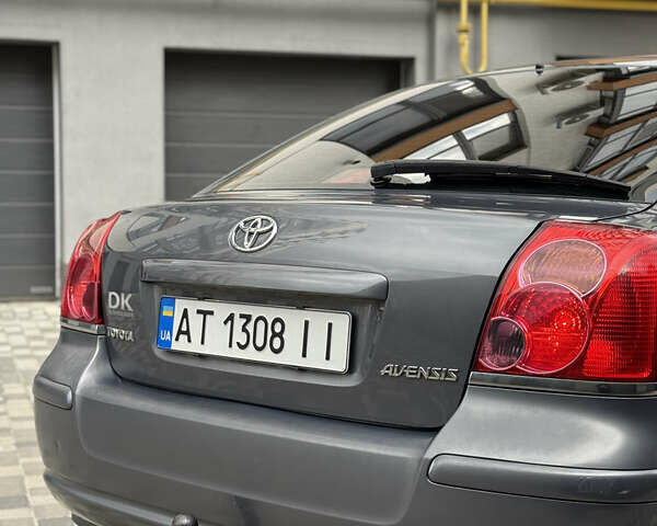 Сірий Тойота Авенсіс, об'ємом двигуна 1.79 л та пробігом 248 тис. км за 5650 $, фото 9 на Automoto.ua