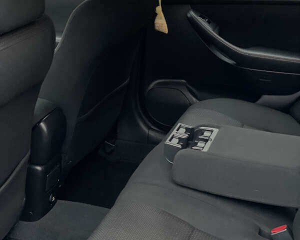 Сірий Тойота Авенсіс, об'ємом двигуна 1.79 л та пробігом 248 тис. км за 5650 $, фото 23 на Automoto.ua