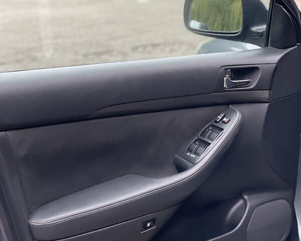 Сірий Тойота Авенсіс, об'ємом двигуна 1.79 л та пробігом 248 тис. км за 5650 $, фото 33 на Automoto.ua