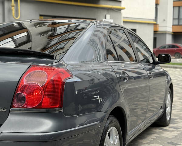 Сірий Тойота Авенсіс, об'ємом двигуна 1.79 л та пробігом 248 тис. км за 5650 $, фото 11 на Automoto.ua