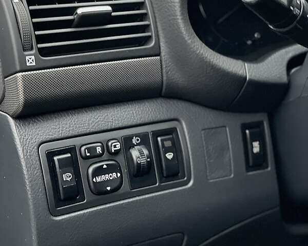 Сірий Тойота Авенсіс, об'ємом двигуна 1.79 л та пробігом 248 тис. км за 5650 $, фото 32 на Automoto.ua
