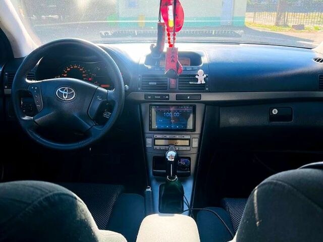 Серый Тойота Авенсис, объемом двигателя 2 л и пробегом 0 тыс. км за 6200 $, фото 5 на Automoto.ua